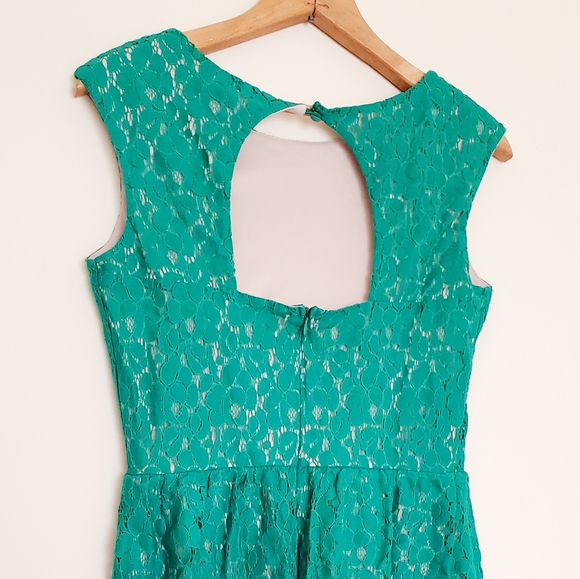 En Focus Studio green lace dress - Picture 7 of 8